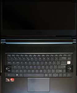 MSI Delta 15 MS-15CK (2 foto / 10)
