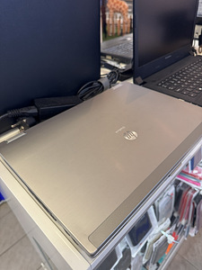 HP EliteBook 8440p (3 foto / 3)
