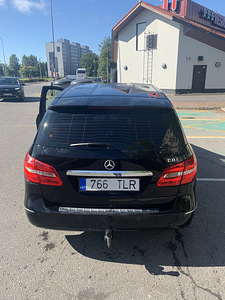 Mercedes (2 фото из 6)