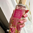 Новый спрей для тела Victoria Secret с цветочным принтом уже (фото #1)