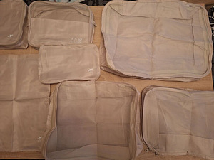 Reisikomplekt 8 kotti (2 foto / 4)