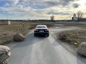 Продается Audi A8 (2 фото из 8)