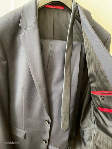 Костюм Hugo Boss (пиджак + брюки + галстук) 48