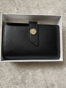 Кошелек Michael Kors НОВЫЙ!! (1 фото из 4)