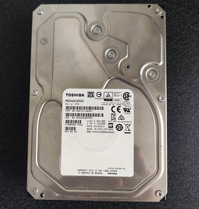 Toshiba HDD 5 TB (1 foto / 3)