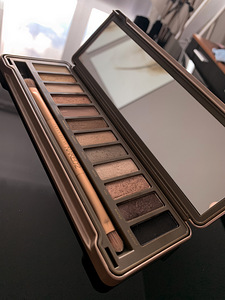 Тени (Guerlain, Chanel, Armani, Shiseido, Dior) (4 фото из 10)