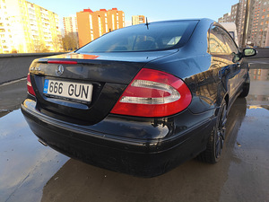 Mercedes-Benz CLK 320 3.2 160 kw (3 foto / 10)