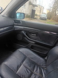 BMW 535i v8 (4 фото из 6)