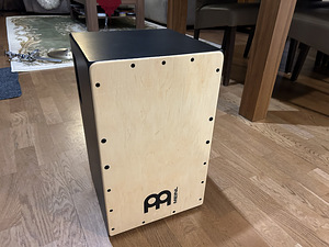 Meinl Cajon ja pedaal + kott (1 foto / 7)