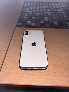 Apple iphone 11 64gb (5 фото из 6)