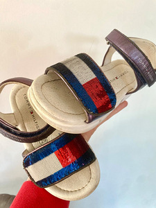 Tommy hilfiger laste sandaalid s26 (1 foto / 2)