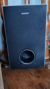 Сабвуфер SONY 140w (1 фото из 2)