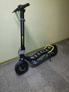 Ducati Cross -Sport 500W elektritõukeratas (2 foto / 3)