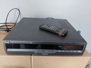 Muusikakeskus DVD/Audio PANASONIC CD R-D-S (3 foto / 3)