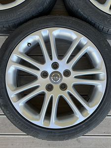 Opel insignia 5x120 veljed suverehvidega (4 foto / 6)