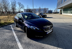 Volvo V40 summum (2 foto / 7)