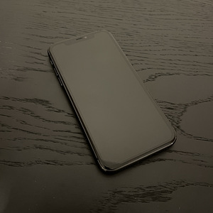 iPhone 11, 128GB, must (1 foto / 3)
