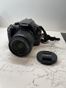 Canon EOS1100d peegelkaamera (1 foto / 3)