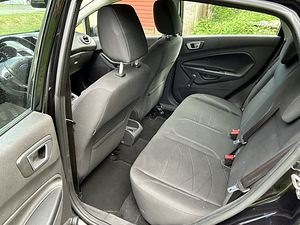 Ford Fiesta 1.2 (10 foto / 11)