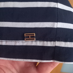 Продается платье Tommy Hilfiger s6 (7 фото из 7)