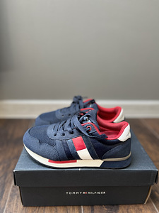 Tommy Hilfiger tossud, suurus 32 (1 foto / 3)
