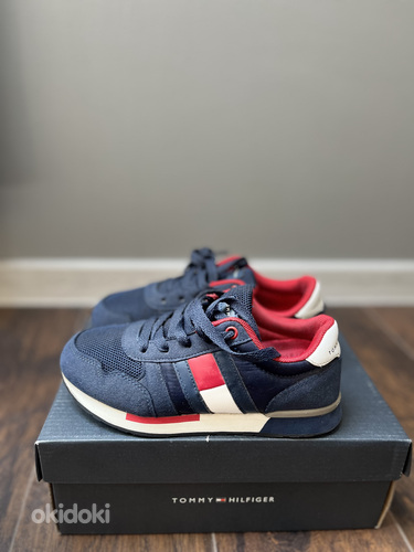 Кроссовки Tommy Hilfiger, размер 32