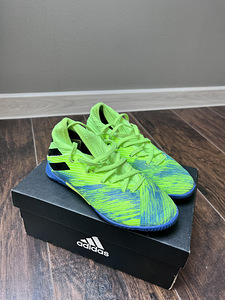 Adidas jalgpalli jalatsid (1 foto / 3)