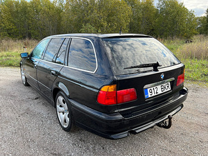 BMW 525D 120kw 2001 Automat (4 foto / 10)