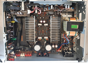 Yamaha AX-590 (4 foto / 4)