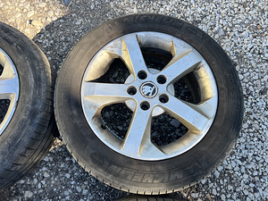 16" 5x112 skoda veljed suverehvidega (3 foto / 9)
