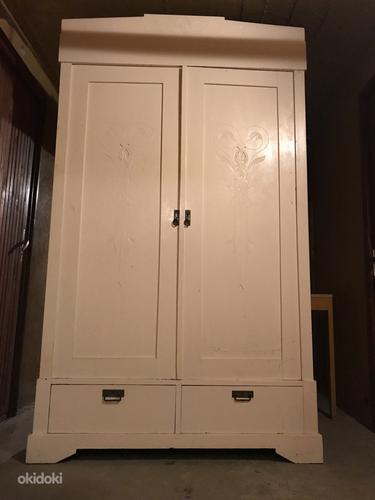 Старомодный шкаф (фото #1)
