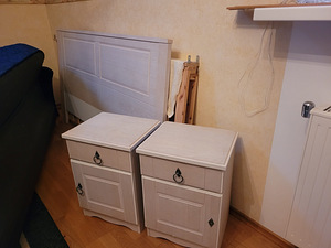 Kaheosaline voodi ja kaks öökappi (2 foto / 3)