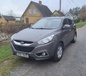 Hyundai ix35 (4 foto / 7)