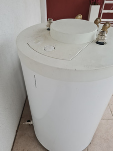 Газовый котел (2 фото из 5)