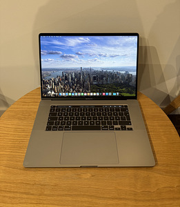 Macbook pro 16 2019, i7/16gb/512gb ssd (1 фото из 4)