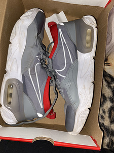 Nike Air Max (3 фото из 3)