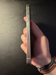 iPhone 15 Pro 256GB Natural Titanium (3 foto / 9)