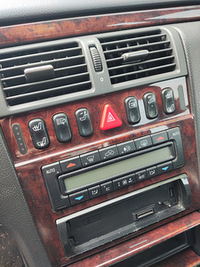 Mercedes-benz e 320 cdi (3 foto / 8)