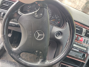 Mercedes-benz e 320 cdi (6 foto / 8)