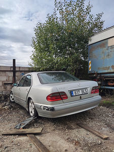 Mercedes-benz e 320 cdi (8 foto / 8)