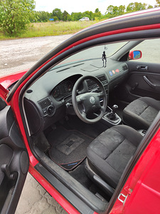 Volkswagen Golf (6 foto / 7)