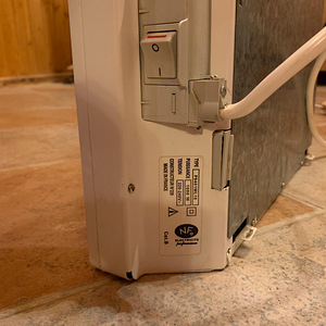Мало исп. электрорадиатор (Airelec 2000w) с термостатом (3 фото из 4)