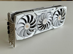 AMD Radeon™ RX 7900 XTX Taichi White 24GB OC (1 фото из 3)
