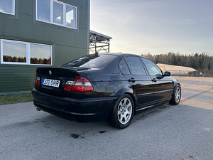 BMW 330D (3 foto / 8)