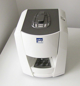 Кофемашина Lavazza (4 фото из 4)