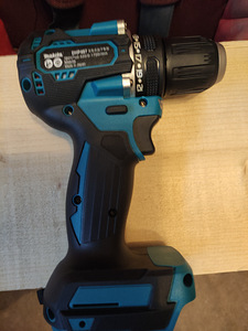 Makita 18v akutrell/kruvikeeraja (4 foto / 4)