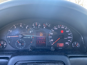 Audi a4 (6 фото из 7)