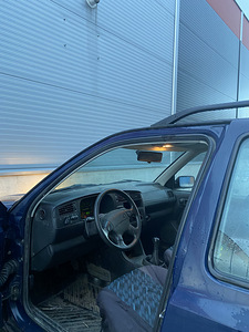 Volkswagen Golf Variant (3 foto / 5)