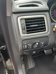 Volvo XC 70 2013 (8 foto / 10)