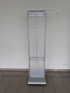 Prillide stend alus Poe sisustus (1 foto / 5)